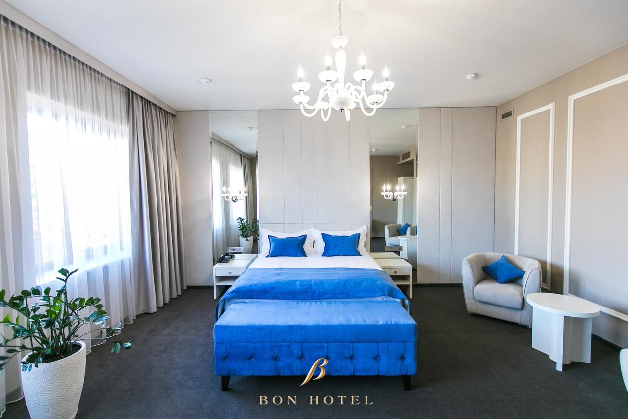 Отель Bon Hotel Днепр