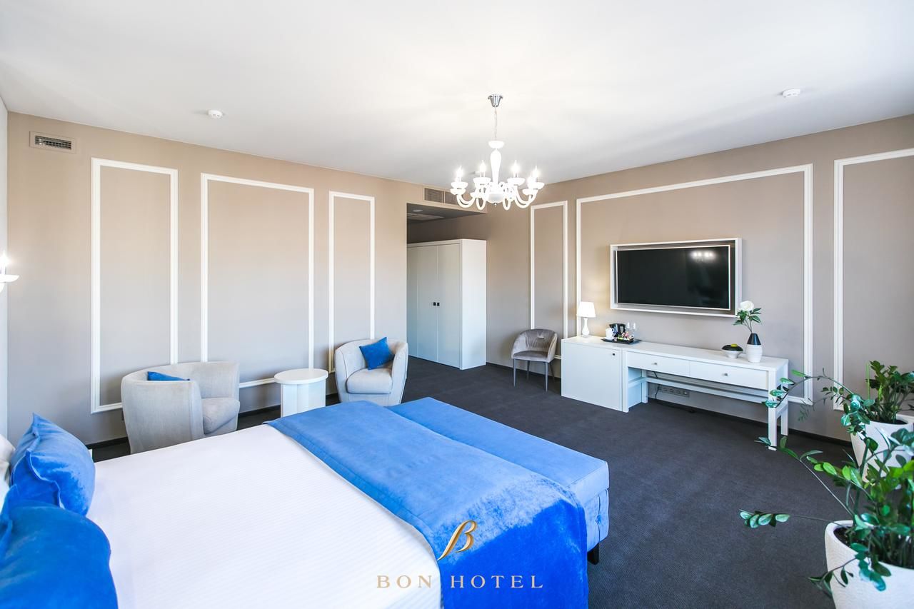Отель Bon Hotel Днепр