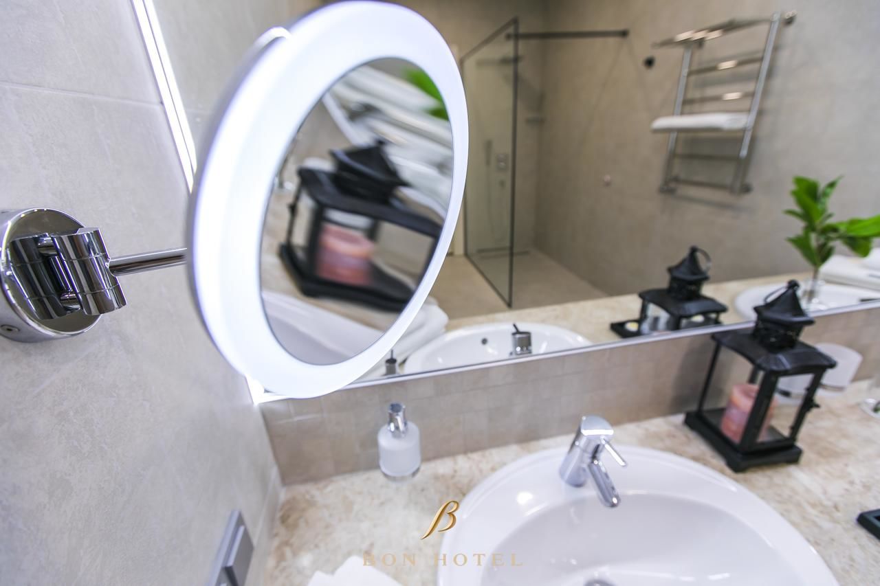 Отель Bon Hotel Днепр