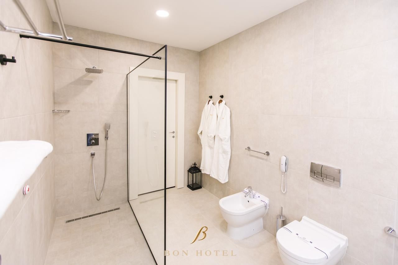 Отель Bon Hotel Днепр
