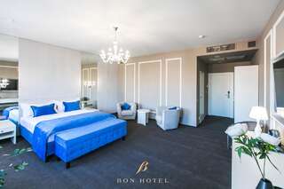 Отель Bon Hotel Днепр Полулюкс Делюкс-8